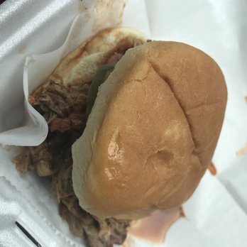 SAW's Street Kitchen - Food Trucks Near Me - Birmingham, Alabama