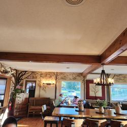 Oneida Lake Brew Haus - Plenty of space