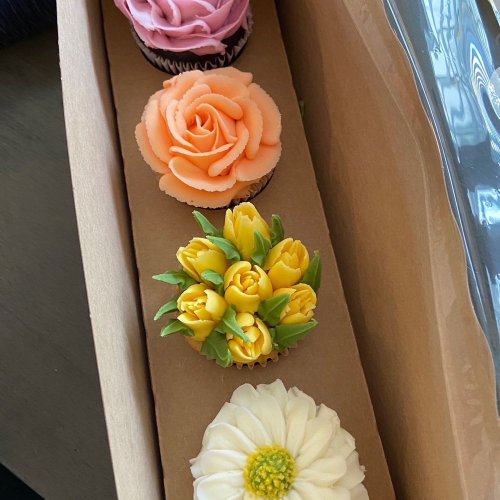 Baked Blooms - Spring collection - Cupcakes Near Me - San Rafael , California Baked Blooms - Spring collection - Cupcakes Near Me - San Rafael , California