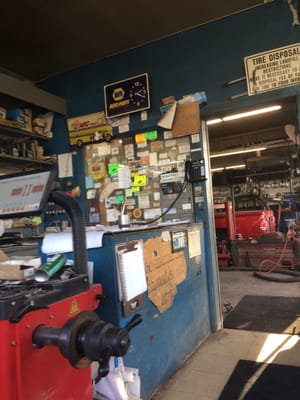 Sakonnet Auto Service