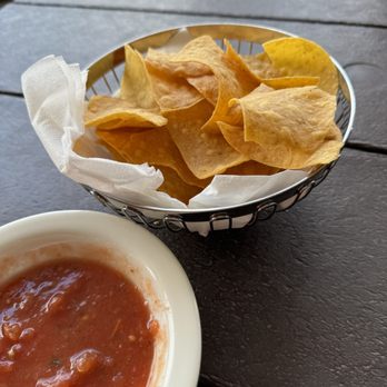 El Mazatlan - Chips and homemade salsa. - Mexican Near Me - Bowling Green, Kentucky