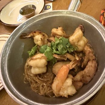 Gasalong - Goong Ob Woon Sen (glass noodles with shrimp) - Thai Near Me - Great Neck, New York Gasalong - Goong Ob Woon Sen (glass noodles with shrimp) - Thai Near Me - Great Neck, New York
