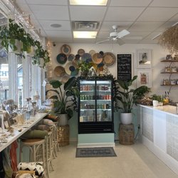 Agave Juicing - Pressed juices refrigerated