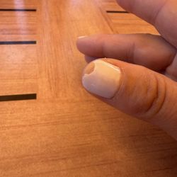 Franklin Nail Salon - Chipped after 5 days!