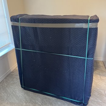 Strong Move KC - We make sure our customers' furniture and belongings are professionally padded and wrapped! - Movers Near Me Strong Move KC - We make sure our customers' furniture and belongings are professionally padded and wrapped! - Movers Near Me