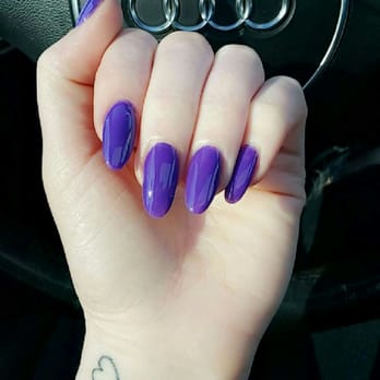 Bells Nails And Spa - Almond nails done by Rosy! - Nail Salons Near Me - Gresham, Oregon
