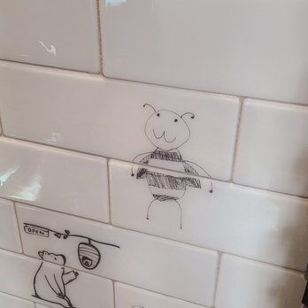 Sleepy Bee Cafe - Downtown - Cute bee designs - even on the tile! - Breakfast & Brunch Near Me - Cincinnati, Ohio