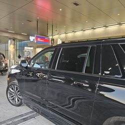 3D Black Car - LGA Car service to LGA