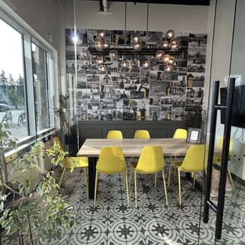 Beamer’s Coffee Bar - Coffee & Tea Near Me - Canmore, Alberta