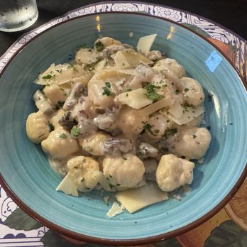 Amalfi - GNOCCHI AL TARTUFO NERO - Italian Near Me - Orlando, Florida