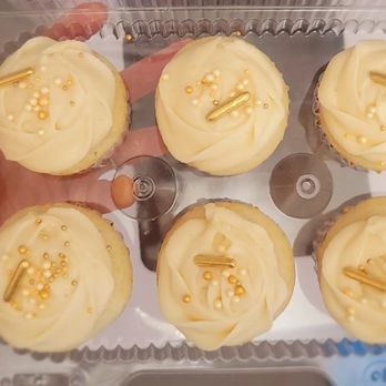 Patty's Eats N Treats - Champagne cupcakes - Desserts Near Me