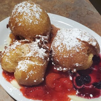 Huckleberry’s - Beignets Sampler - Breakfast & Brunch Near Me - Concord, California