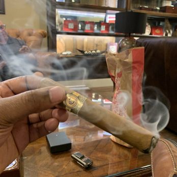 Robusto & Briar - Tobacco Shops Near Me - Lakewood, Ohio Robusto & Briar - Tobacco Shops Near Me - Lakewood, Ohio