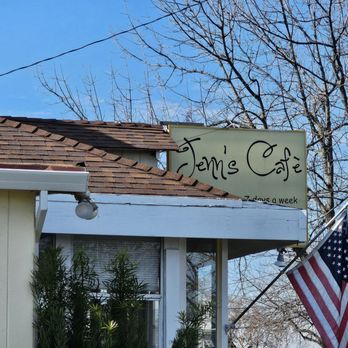 Jenn's Cafe - Jenn's Cafe sign - Breakfast & Brunch Near Me - Oroville, California