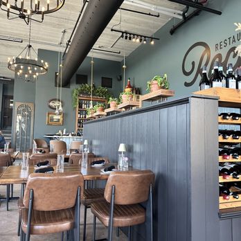 Restaurant Rocco - Italian Near Me - Simpsonville, South Carolina