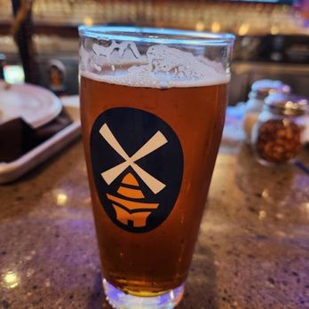 New Holland Brewing - Jingle Ale Rock - New American Near Me - Holland, Michigan