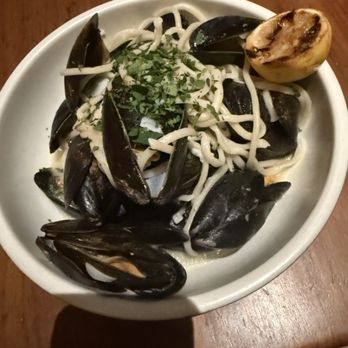 North Italia - Black Mediterranean Mussels with pasta - Italian Near Me - Santa Monica, California North Italia - Black Mediterranean Mussels with pasta - Italian Near Me - Santa Monica, California