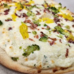Chumpys Pizzeria - Broccoli banana pepper bacon pizza