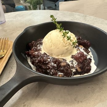 Oasit's Sweet - Black Bi-Co-Mot - Desserts Near Me - Brookline, Massachusetts