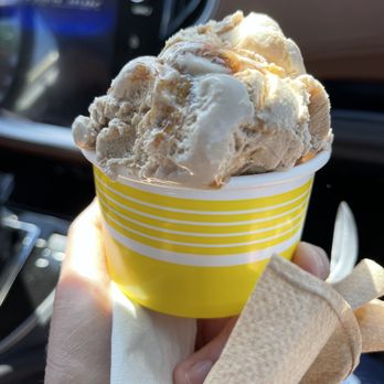 Jack the Dipper Ice Cream - Small Brown Butter Bourbon Truffle Ice Cream - Ice Cream & Frozen Yogurt Near Me - Franklin, North Carolina