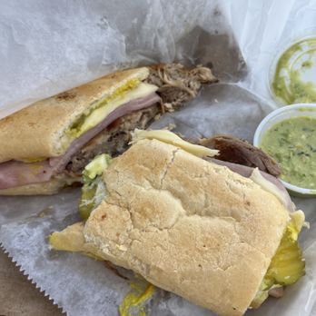 Las Olas Cafe - Cuban Near Me - Miami Beach, Florida