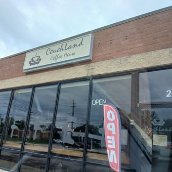 CouchLand Coffee House - Coffee & Tea Near Me - Wickliffe, Ohio