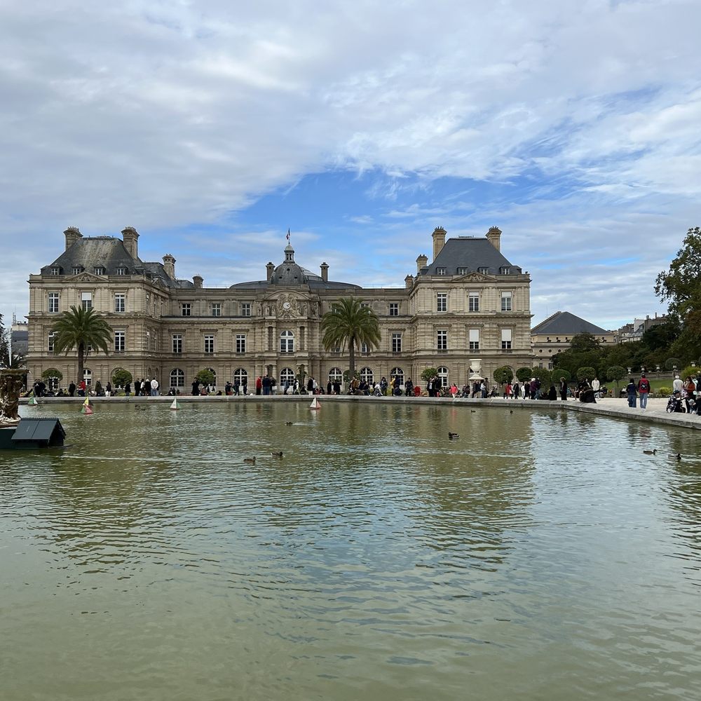 Jardin du Luxembourg - Palace and fountain view - Parks Near Me - Paris, 75 Jardin du Luxembourg - Palace and fountain view - Parks Near Me - Paris, 75