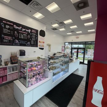 Lil’ Cakes & Creamery - Bakeries Near Me - Frederick, Maryland Lil’ Cakes & Creamery - Bakeries Near Me - Frederick, Maryland