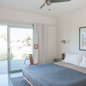 Rock Reach House - photo: Melissa Gidney @ The Perfect Hideaway - Vacation Rentals Near Me - Yucca Valley, California Rock Reach House - photo: Melissa Gidney @ The Perfect Hideaway - Vacation Rentals Near Me - Yucca Valley, California
