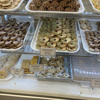 Sweet Aroma Pastry - Desserts Near Me - Newmarket, Ontario
