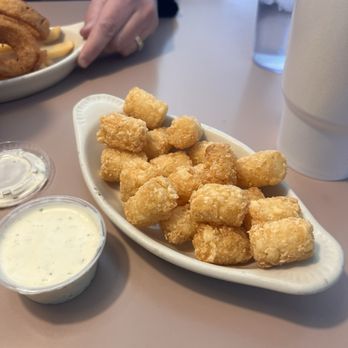 Winstead's - tator Tater Tots - Burgers Near Me - Leawood, Kansas