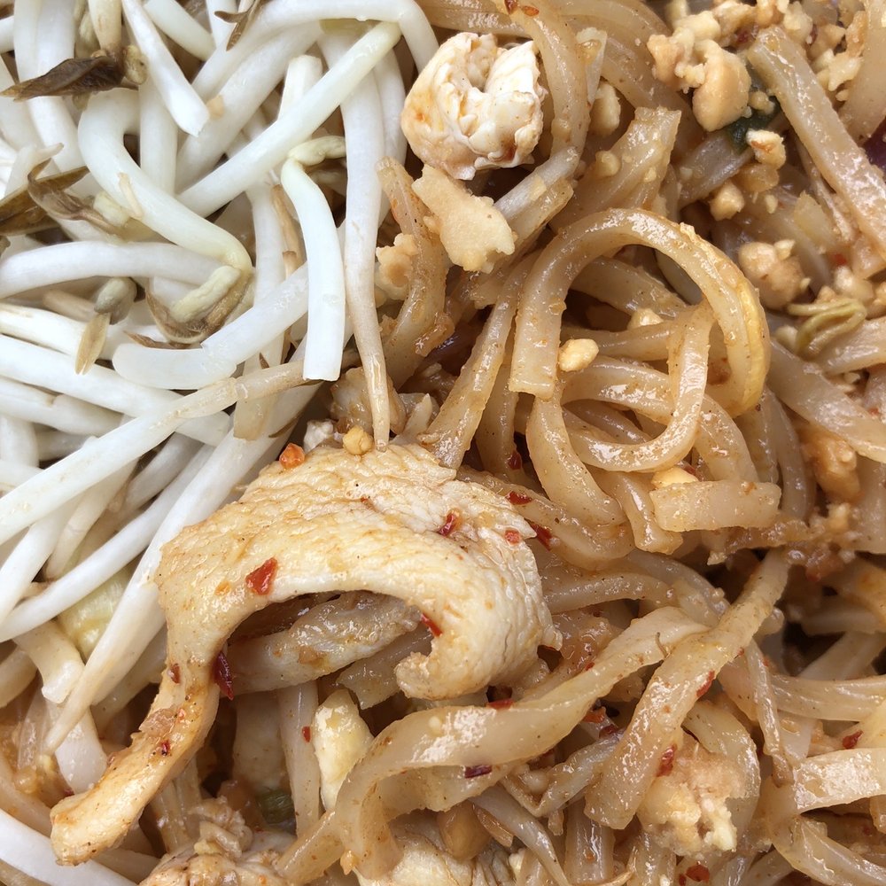 Mint Thai Kitchen - Chicken Pad Thai (spicy) - Thai Near Me - Houston, Texas Mint Thai Kitchen - Chicken Pad Thai (spicy) - Thai Near Me - Houston, Texas