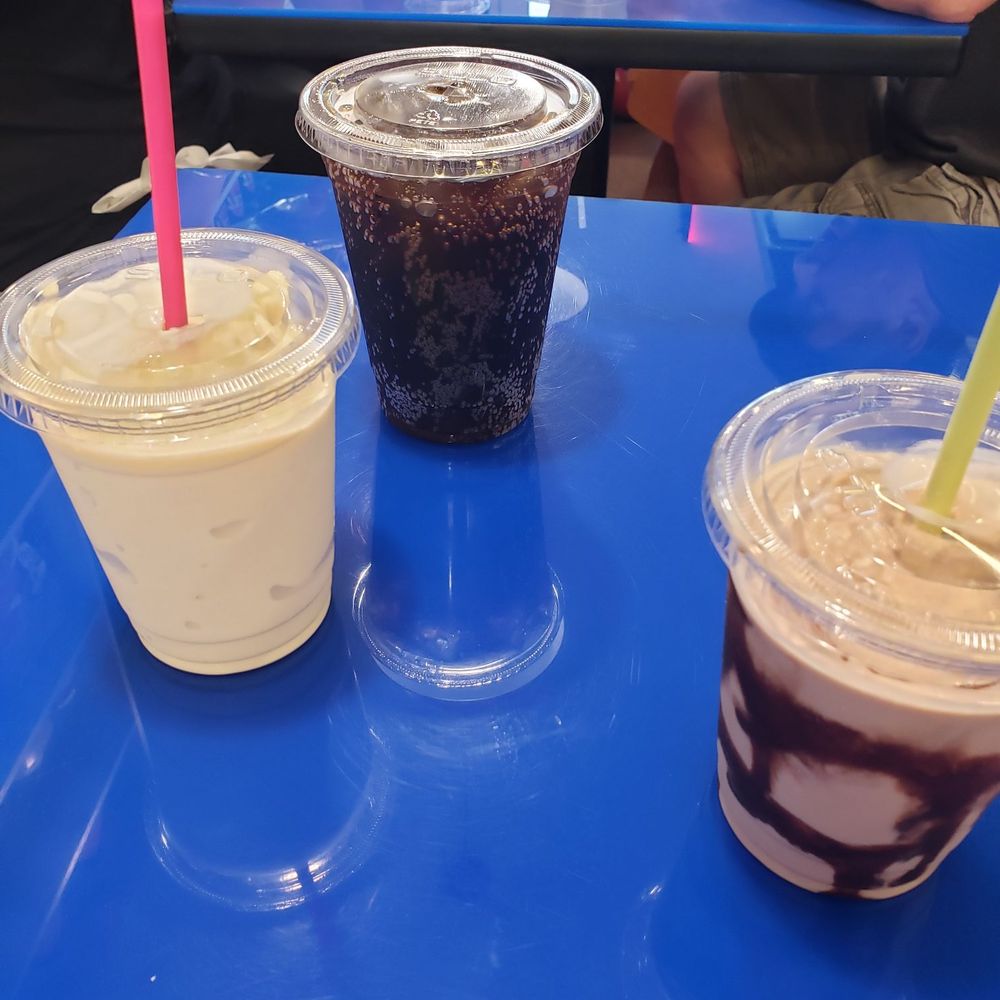 Burger Bodega - We got a Vanilla and Chocolate shake, delicious and creamy. - Burgers Near Me - Houston, Texas Burger Bodega - We got a Vanilla and Chocolate shake, delicious and creamy. - Burgers Near Me - Houston, Texas
