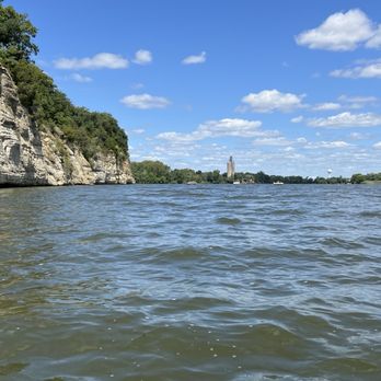 Kayak Starved Rock - Rafting/Kayaking Near Me - Ottawa, Illinois Kayak Starved Rock - Rafting/Kayaking Near Me - Ottawa, Illinois