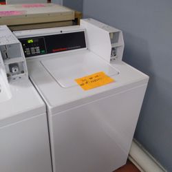 Suds N Dry Laundromat - More broke machines