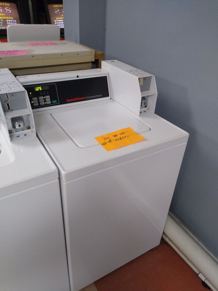 SUDS N DRY LAUNDROMAT Updated September 2024 209 Risner St, Thayer