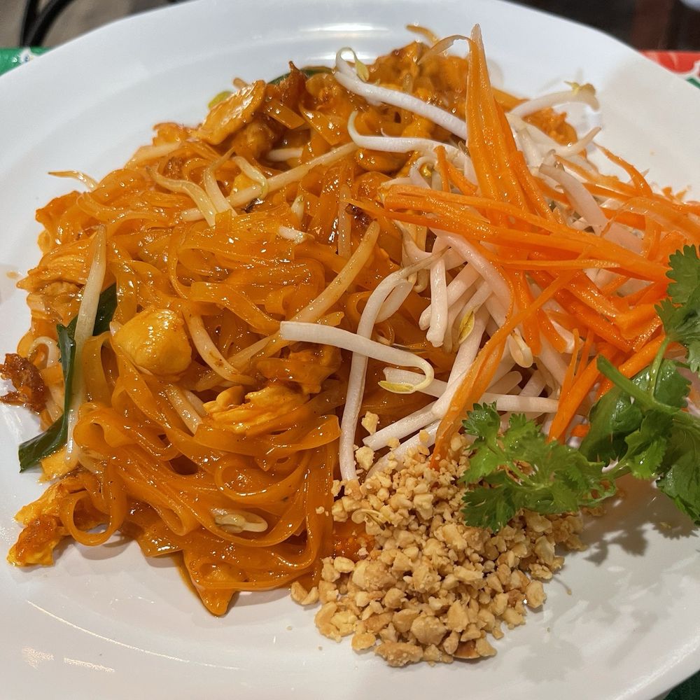 Green Basil Thai - Pad Thai - Thai Near Me - Calabasas, California Green Basil Thai - Pad Thai - Thai Near Me - Calabasas, California