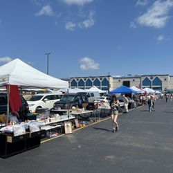 Wolff's Flea Market