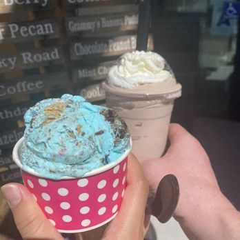 Aerostat Creamery - Cookie Monster and Chocolate Shake - Ice Cream & Frozen Yogurt Near Me - Murrieta, California Aerostat Creamery - Cookie Monster and Chocolate Shake - Ice Cream & Frozen Yogurt Near Me - Murrieta, California