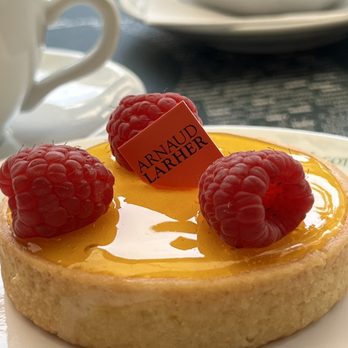 Les Deux Magots - Lemon raspberry pastry - French Near Me - Paris, 75