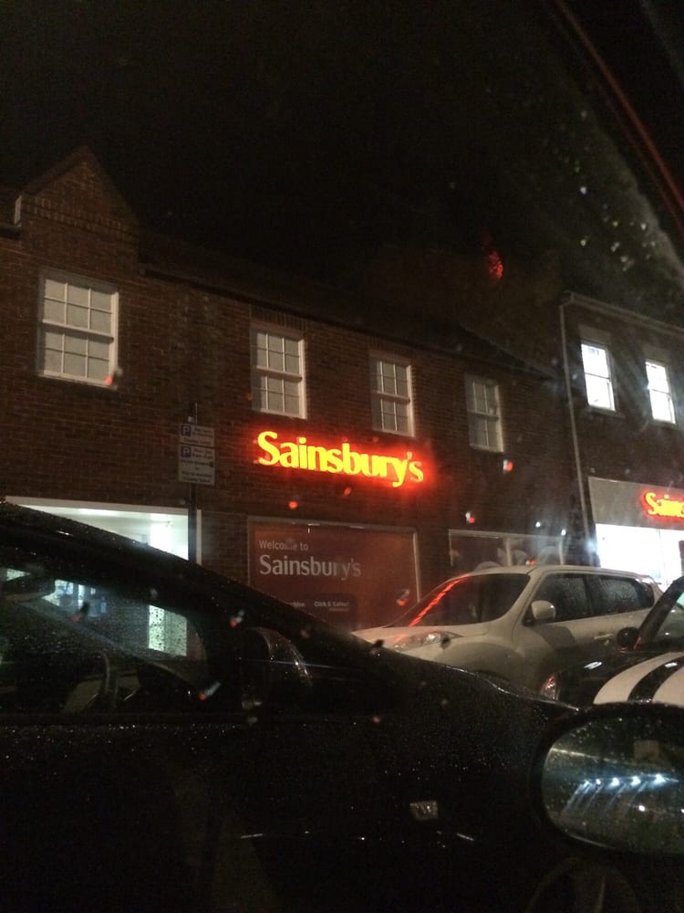 SAINSBURYS Updated May 2024 88 High Street, Yarm, North Yorkshire