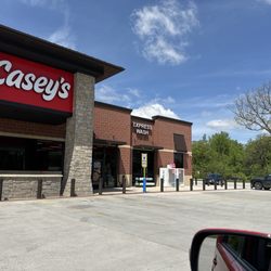 Casey's - Front