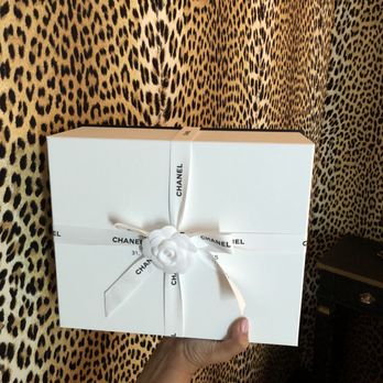 Chanel - My new purse; too pretty to unbox! - Cosmetics & Beauty Supply Near Me - Paris, 75 Chanel - My new purse; too pretty to unbox! - Cosmetics & Beauty Supply Near Me - Paris, 75