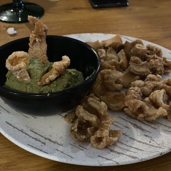 La Perla Tapatía Mexican Restaurant - Fresh Guacamole with Chicharones - Latin American Near Me - Eustis, Florida