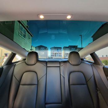 Cactus Window Tinting - How it looks from the front. Single piece 5% XPEL Prime XR Black. You can still see the factory tint gradient from inside. - Home Window Tinting Near Me - Scottsdale, Arizona