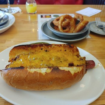 Katz's - Huge chili dog and onion rings - Delis Near Me - Shenandoah, Texas