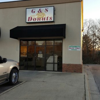 G & S Donuts - a car parked in front of the building - Donuts Near Me - Montgomery, Alabama G & S Donuts - a car parked in front of the building - Donuts Near Me - Montgomery, Alabama