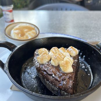 Stillwaters Tavern - St. Petersburg - Gluten free rocky road brownie - New American Near Me - St Petersburg, Florida Stillwaters Tavern - St. Petersburg - Gluten free rocky road brownie - New American Near Me - St Petersburg, Florida