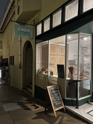 Le Marché Cezanne by null