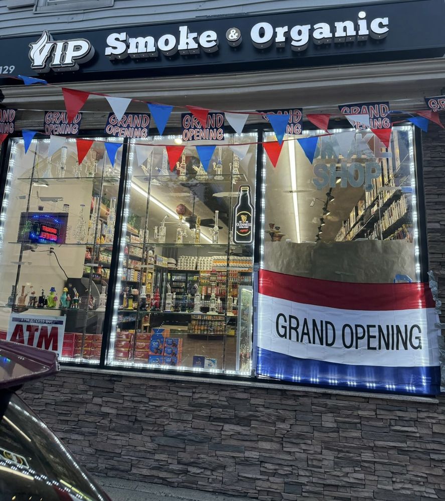 Vip Smoke & Organic Logo